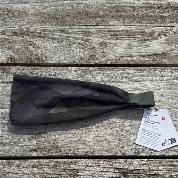 lululemon athletica Other - Lululemon Womens Nulu Wide Reversible Headband NWT